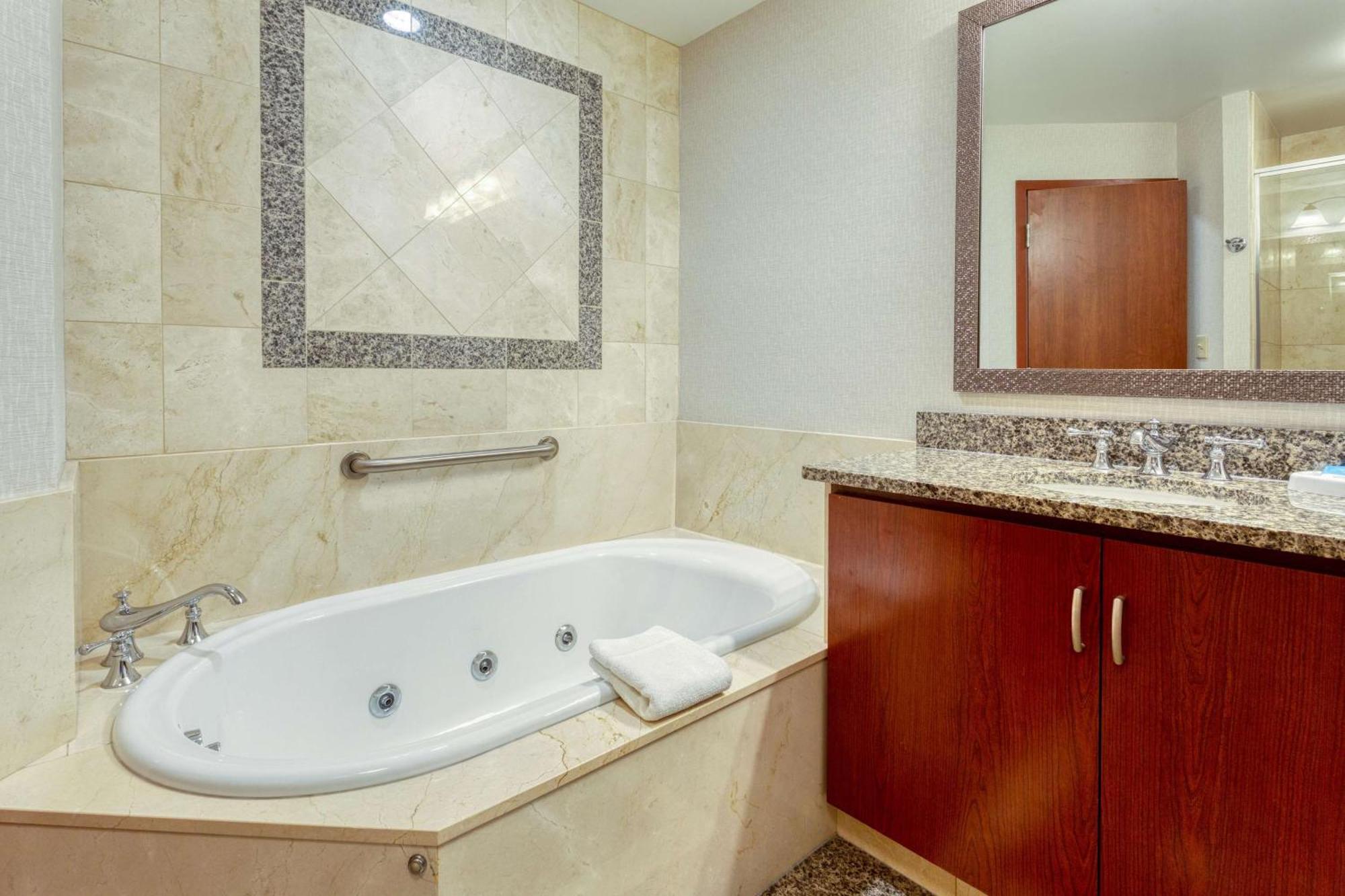 Drury Plaza Hotel St. Louis Chesterfield Extérieur photo