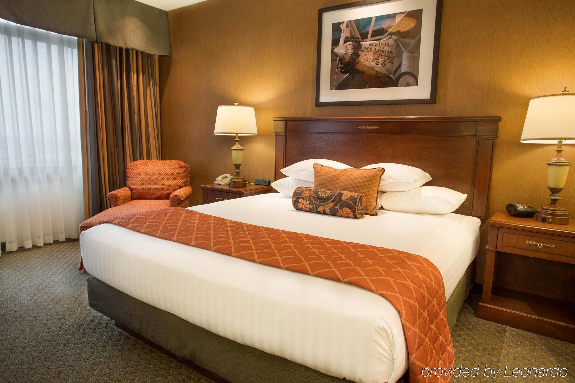 Drury Plaza Hotel St. Louis Chesterfield Extérieur photo